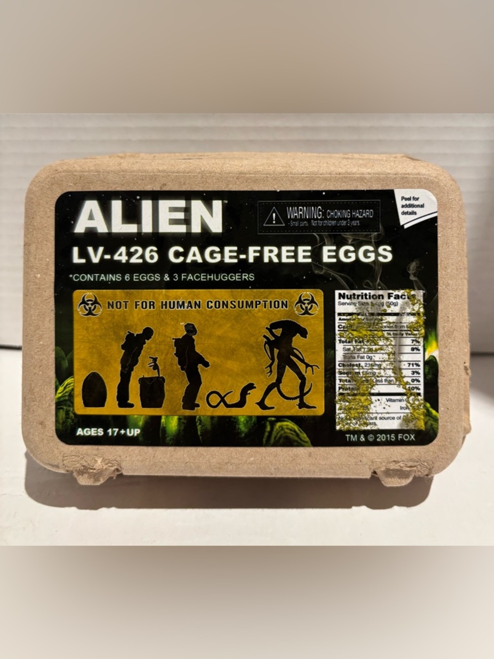 2015 ALIEN LV - 426 CAGE FREE EGGS CONTAINS 6 EGGS & 3 FACE HUGGERS Neca RARE